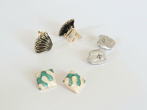 着せ替え button earring set