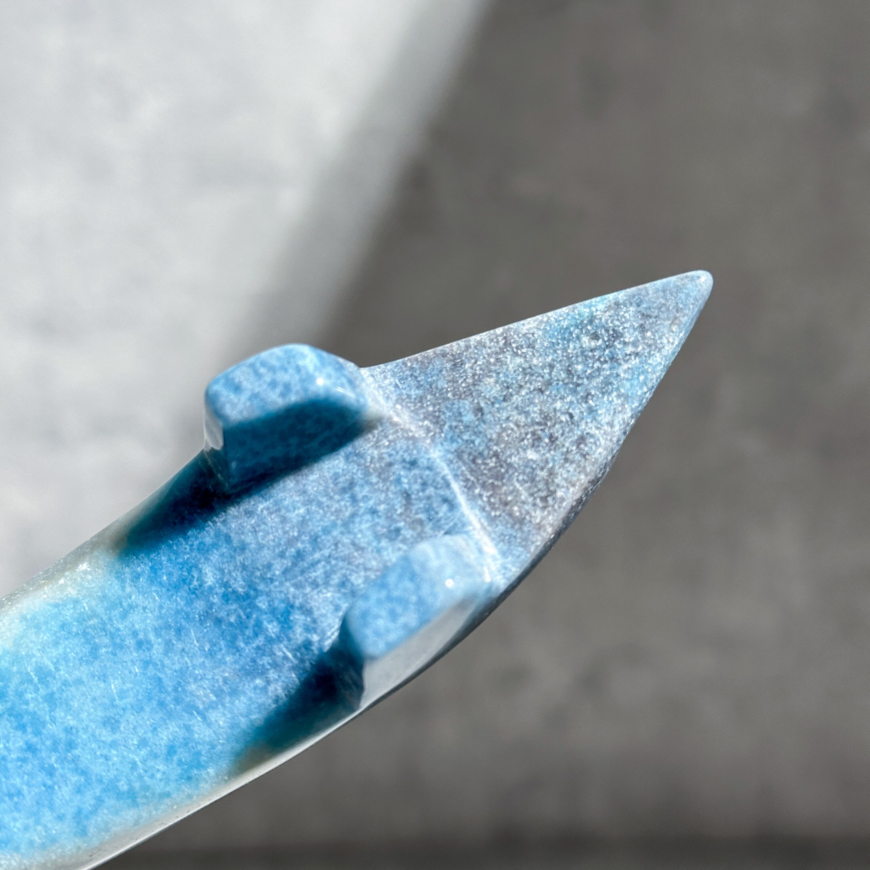 トロレアイトインクォーツ（トロール石）イルカ52◇Trolleite In