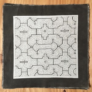 中型40白4　43x43白-4 アマゾン・シピボ族の泥染め　AAA