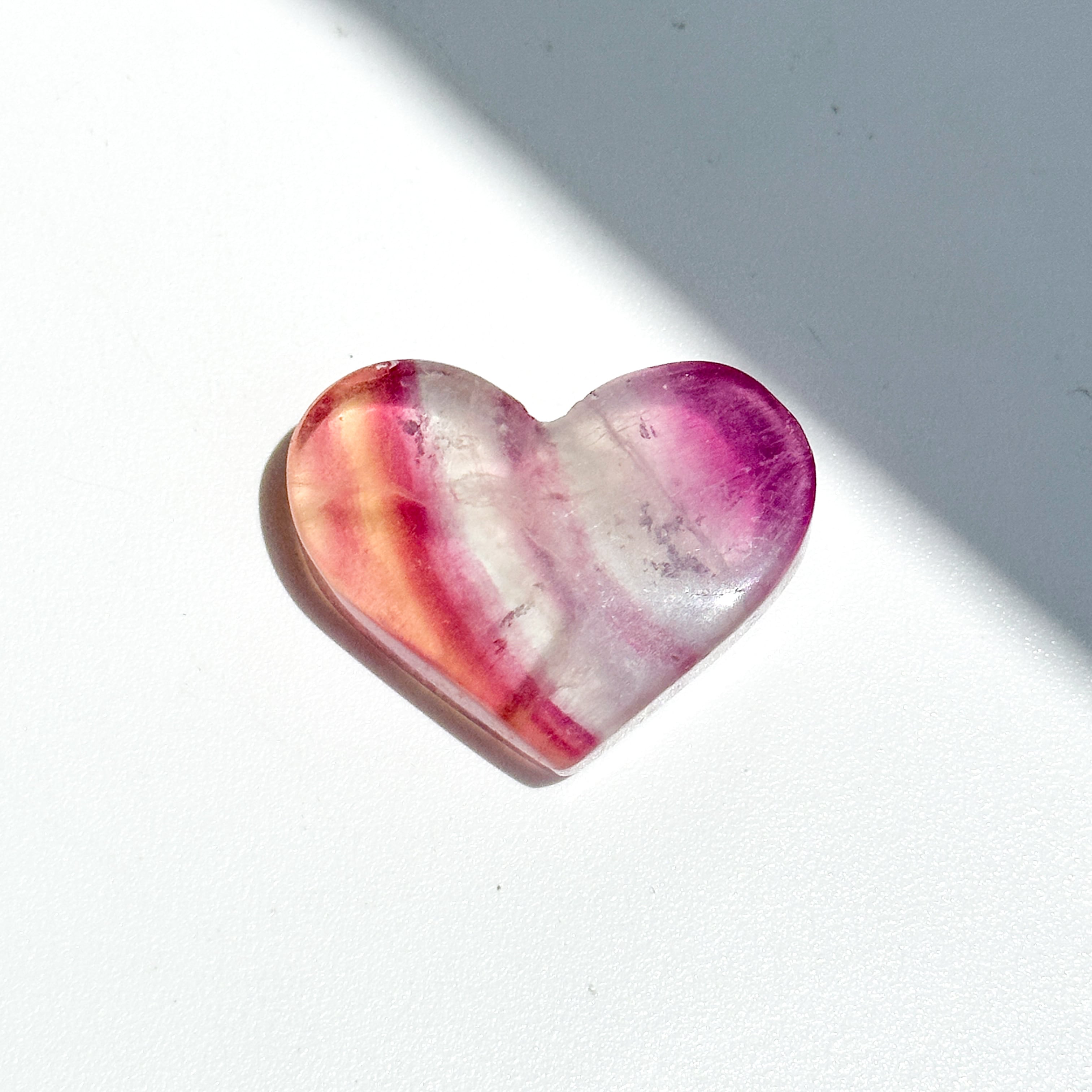 レインボーフローライト ハート24◇ Rainbow Fluorite ◇天然石・鉱物・パワーストーン・インテリア