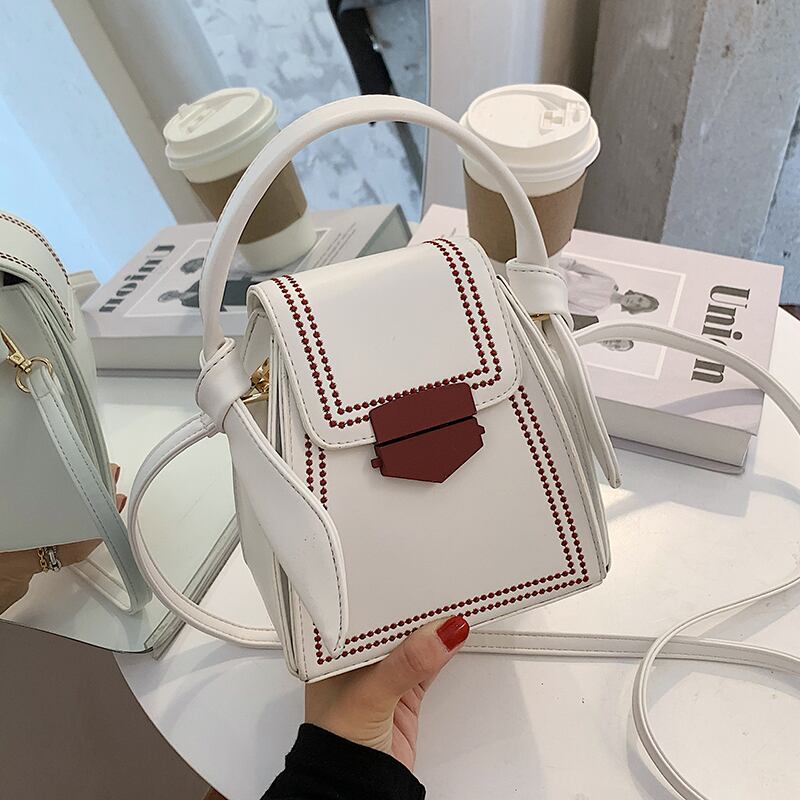 センス小さなバッグ女性2020新しい流行のファッションワイルドワンショルダーメッセンジャーバッグネットセレブウエスタンスタイルニッチバケットバッグ Tiancai_Wing_Bag5915356