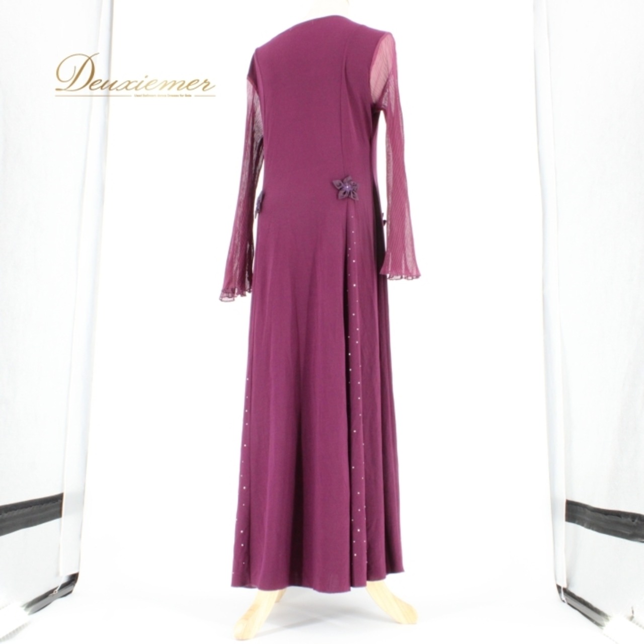 社交ダンス 衣装 スタンダード ドレス ワンピース レッスンウェア パーティドレス Da Vistosa ドニャヴィストーサ 紫 パープル系 ステージ衣装 光沢 シンプル エレガント 大人 フリル 装飾 ストレッチ 文化祭 舞台 演出用 ダンス衣装 レディース 女性用 おしゃれ 通気性 上品 ルースフィット 市販 楽ちん ダンスレッスン