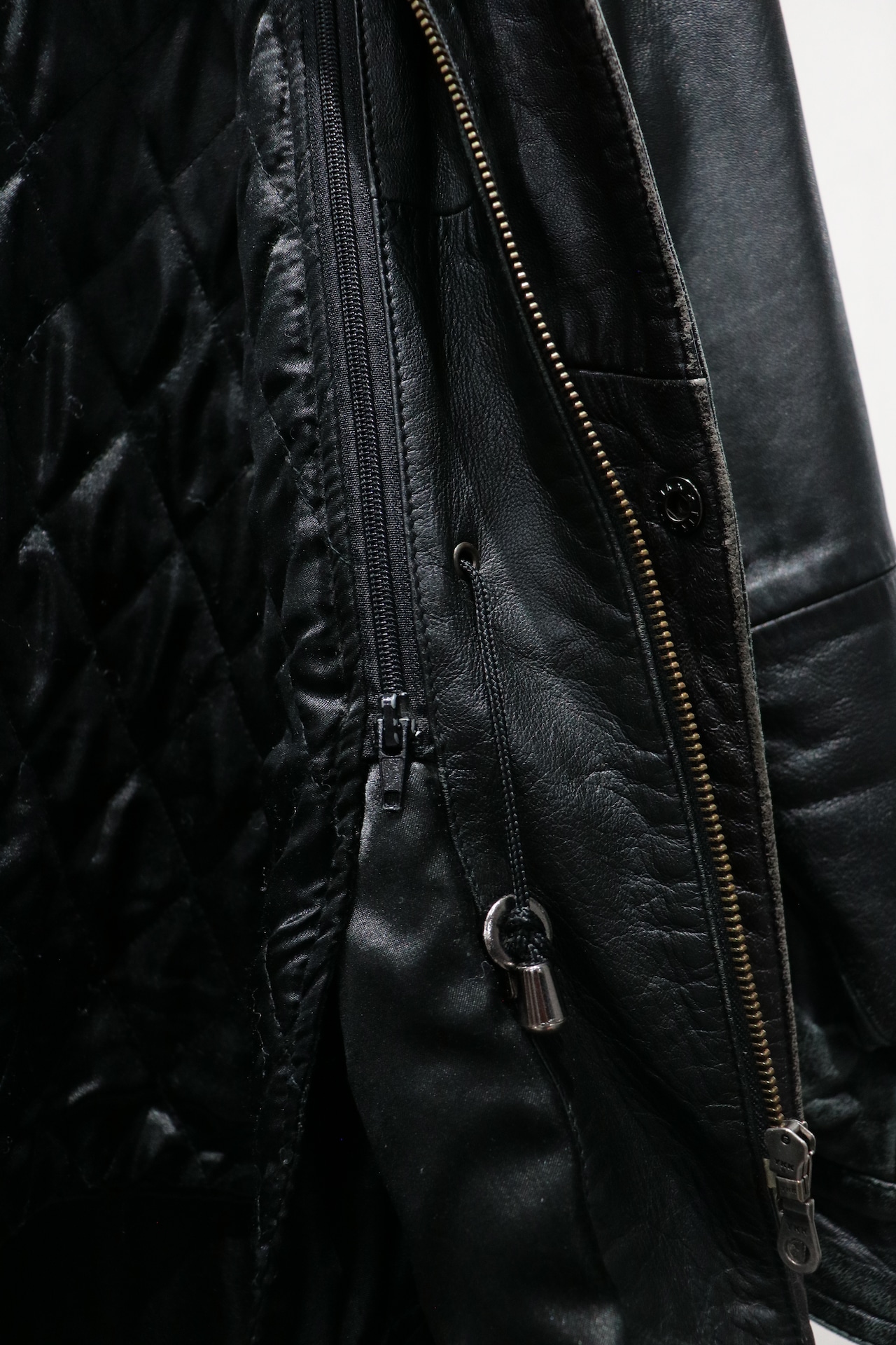 Bertanni Hi neck design leather jacket