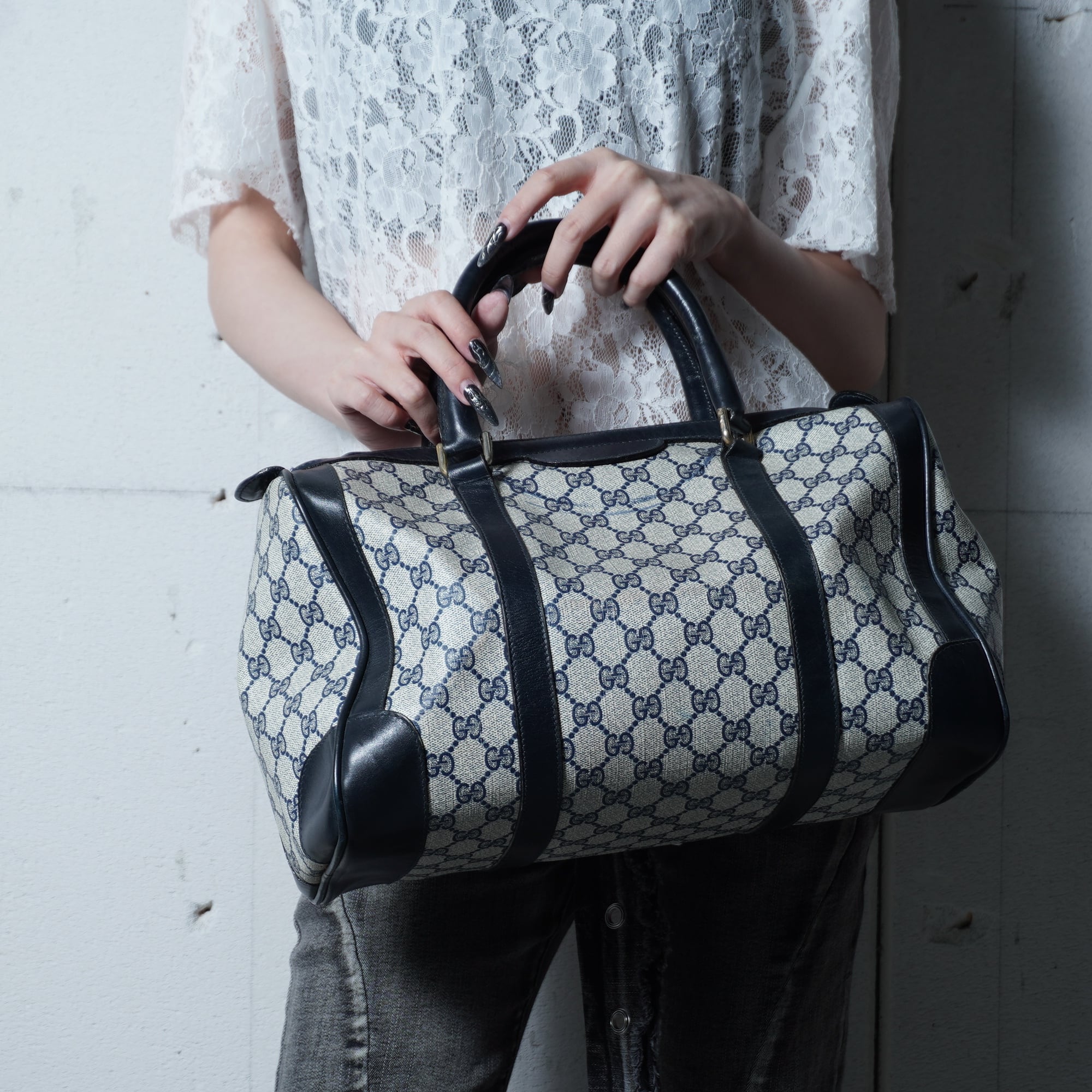 グッチ ボストンバッグ ハンド GG 金具 レザー　希少 金具 ロゴ 大容量 GUCCI】グッチ GG柄金金具ボストンハンドバッグ navy&beige | MIXHIVE