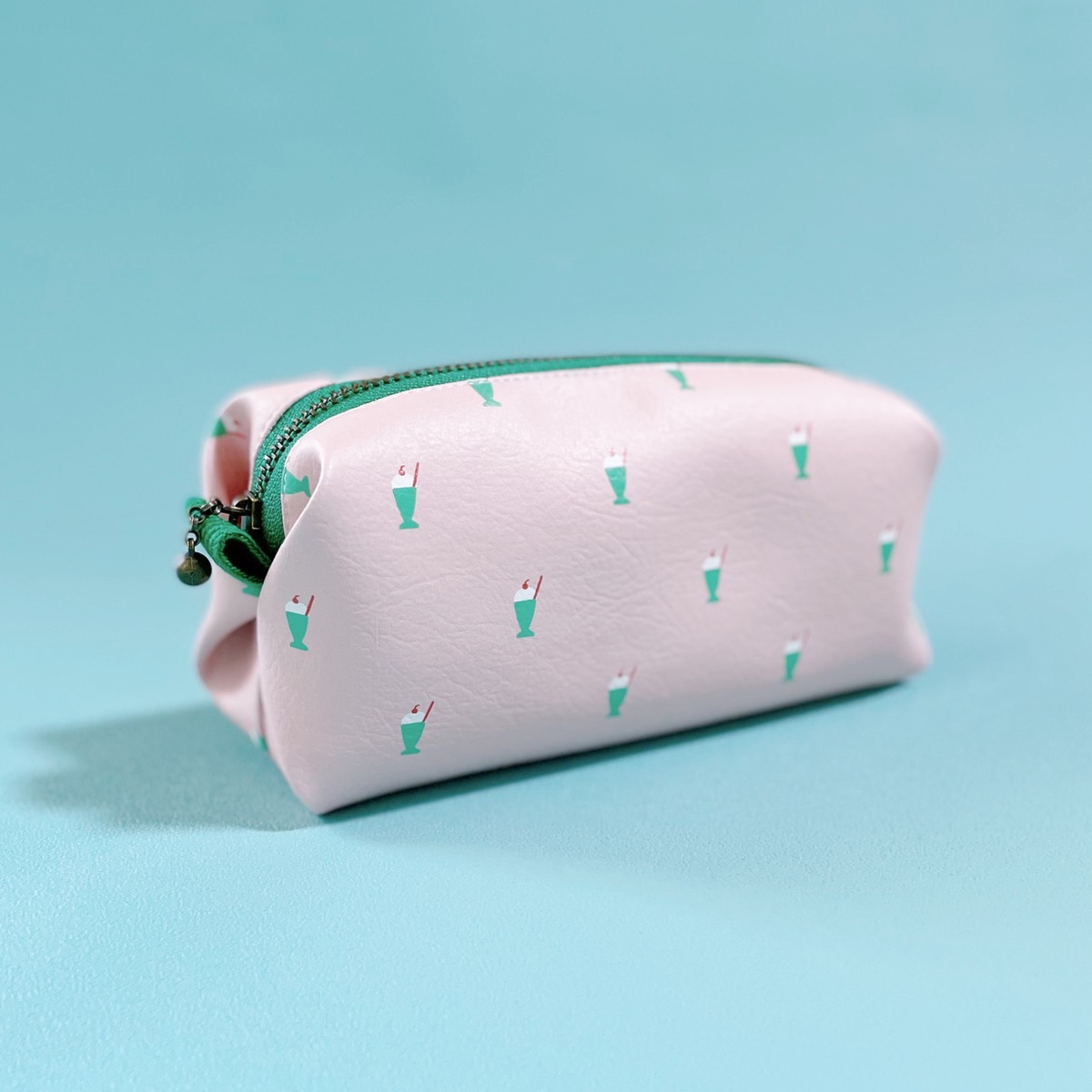 新品未使用ポーチサウナピヨマルTUK 東洋羽毛ライトブルー