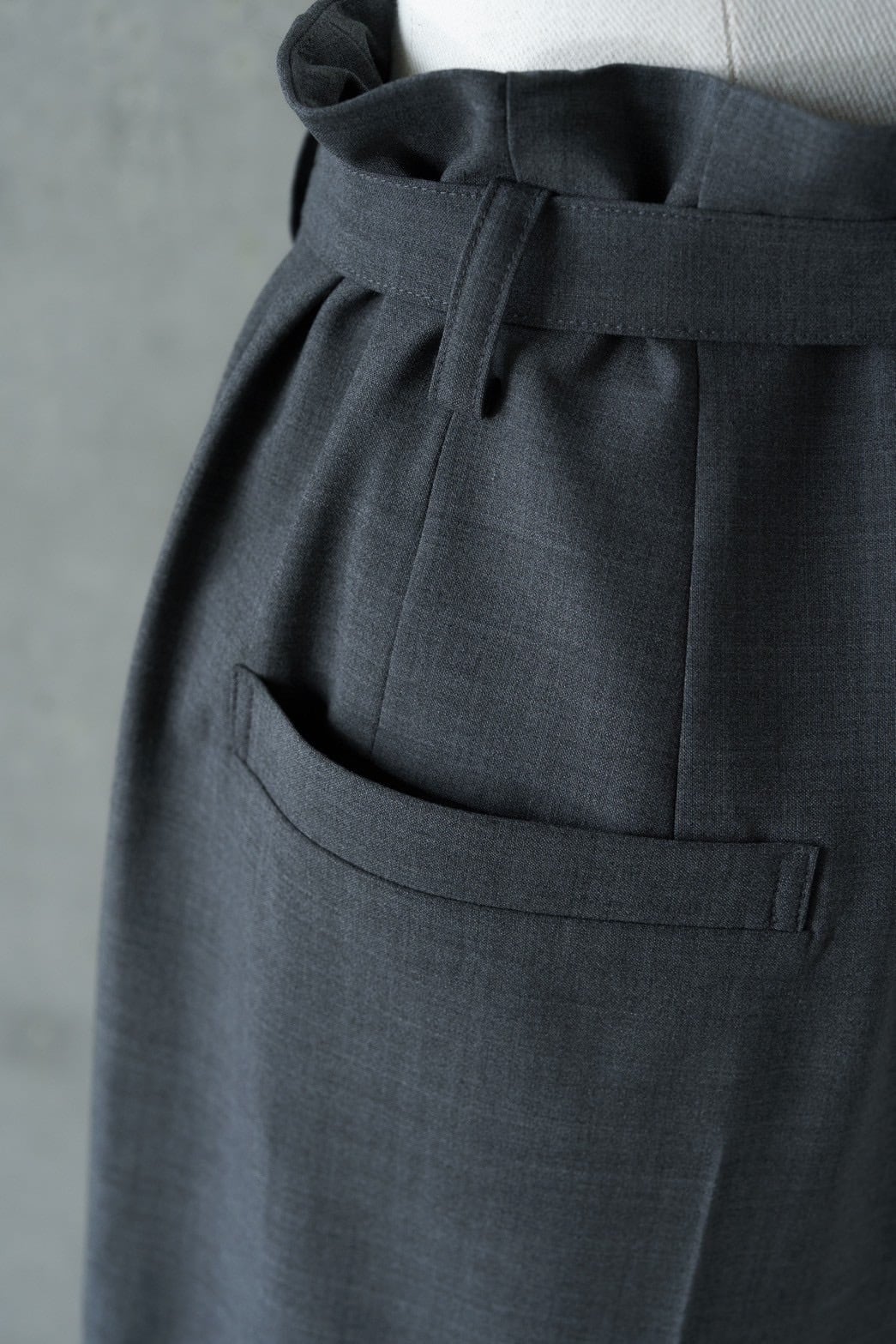 size less pants (charcoal) 10月上旬から10月中旬頃発送 | roughlow