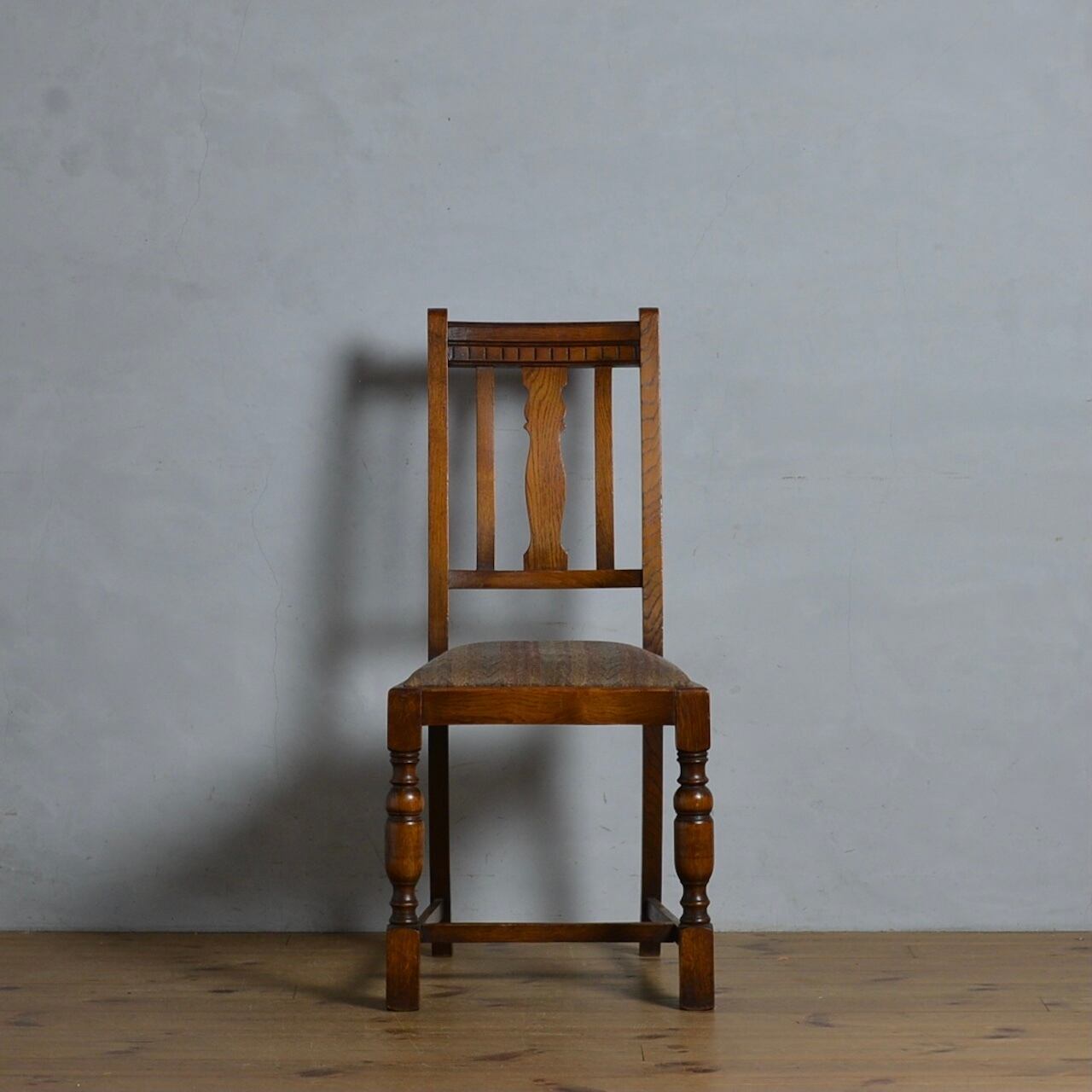 Dining Chair / ダイニングチェア  【A】〈椅子・オークチェア・デスクチェア・クラシック・イギリス・アンティーク・ヴィンテージ〉109957 | SHABBY'S MARKETPLACE　 アンティーク・ヴィンテージ 家具や雑貨のお店 powered by BASE