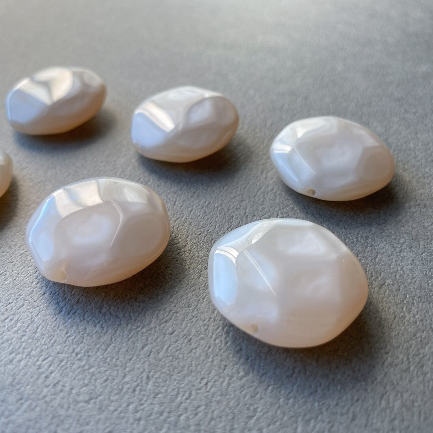 再入荷〉チェコ大ぶり凸凹コインビーズ（23mm） | Dua-アクセサリー