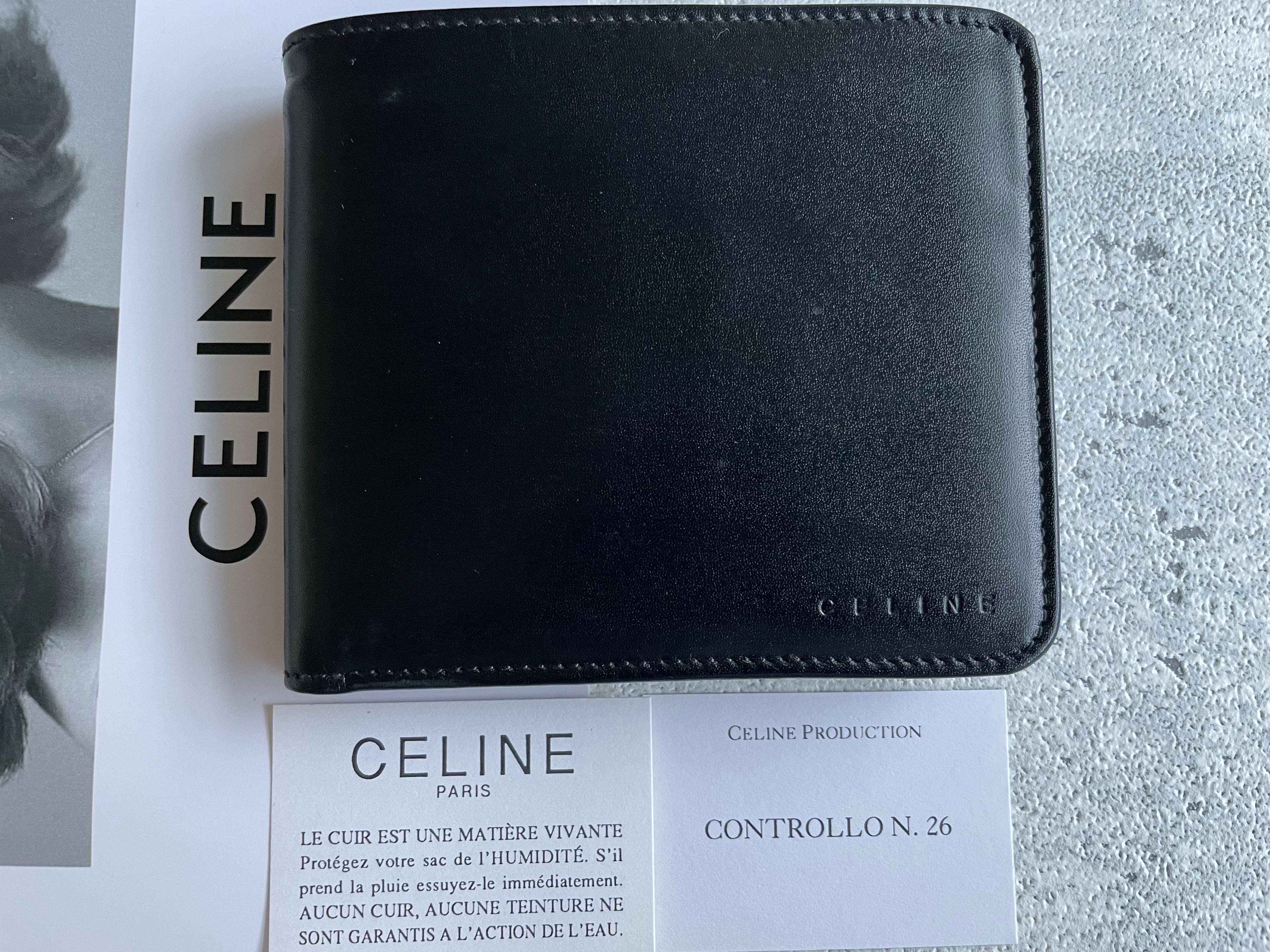 CELINE ブラゾン型押し レザー折財布 ブラック celine セリーヌ wallet 