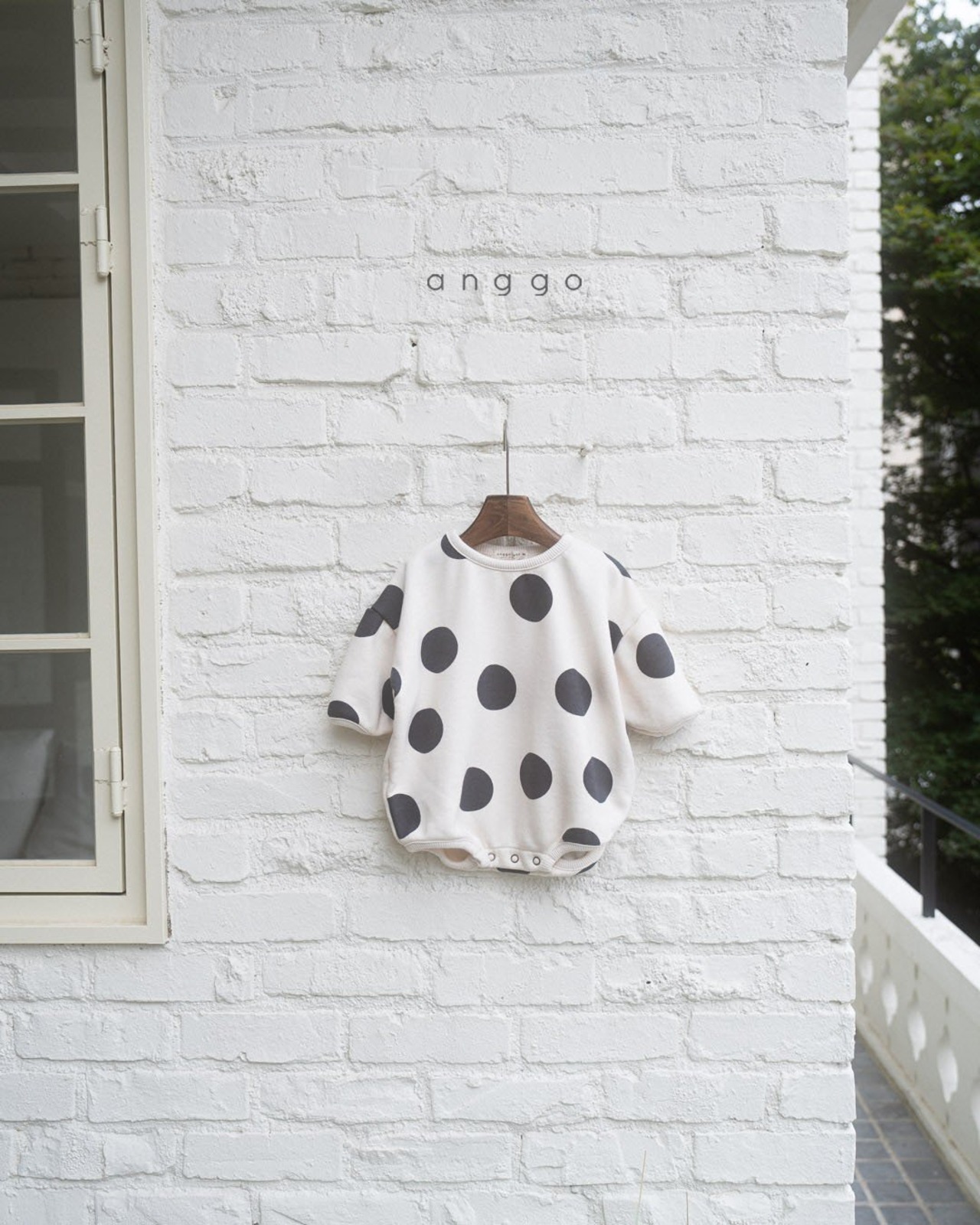 【anggo】デニッシュロンパース ドット 60〜80cm  240103 - 4
