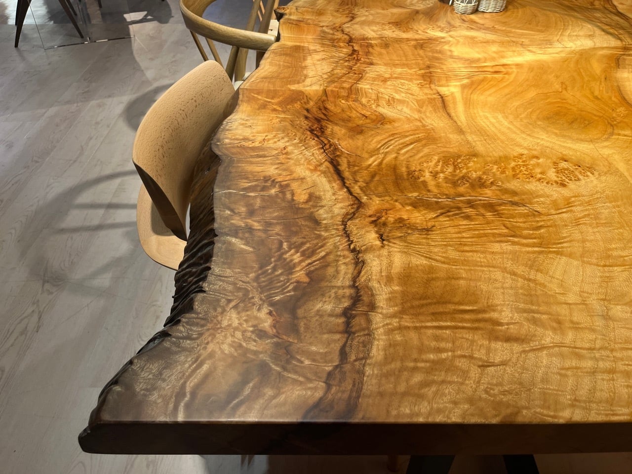 Premium】金糸楠（クス）_2440×790-1090-1070×60_青山店_テーブル天板