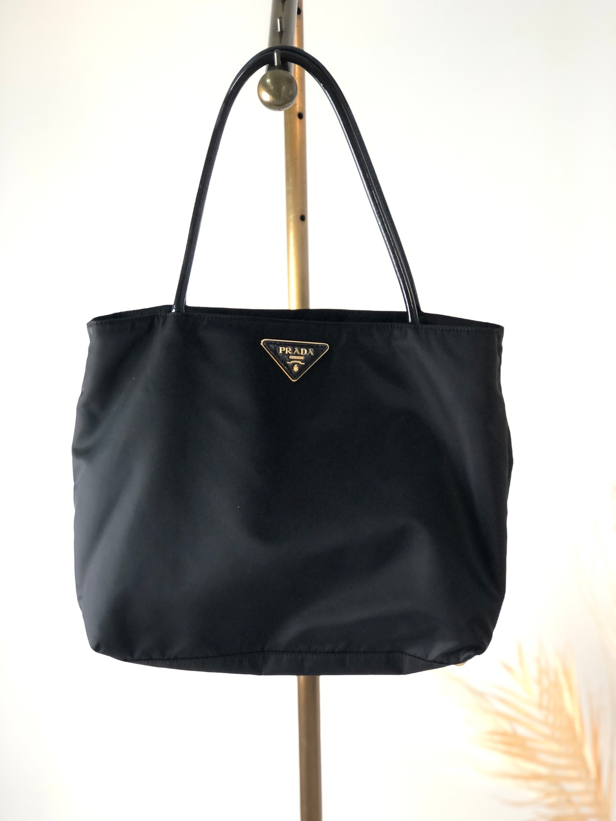 PRADA プラダ トライアングルロゴ ハンドバッグ ブラック ナイロン 