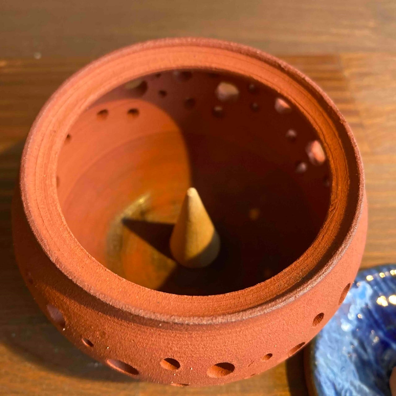 ザトウクジラ海へ 小(コーン用お香立て) | 神戸香屋