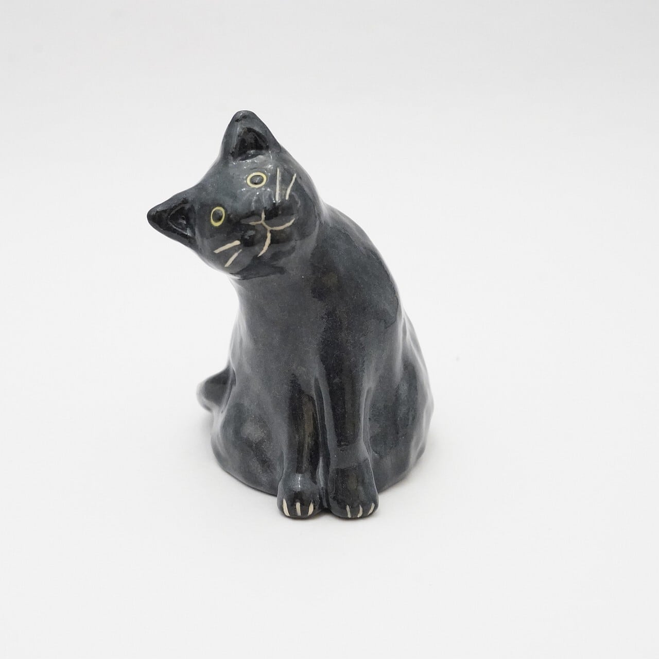 【よしむら ももえ】猫置物 ん~!? 黒 ④