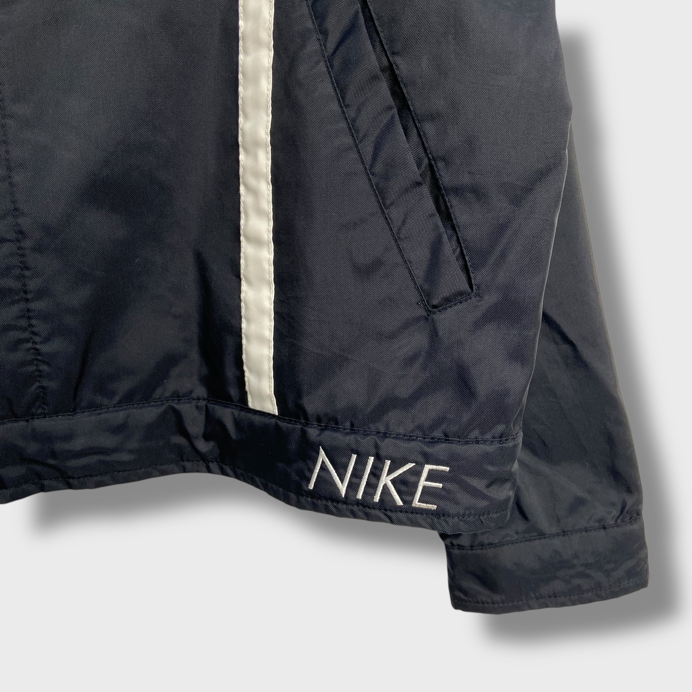 90s NIKE ナイロン ブルゾン 短丈 y2k ブラック 90s ナイキ ナイロンジャケット 短丈 黒 S-M相当 スウォッシュロゴ