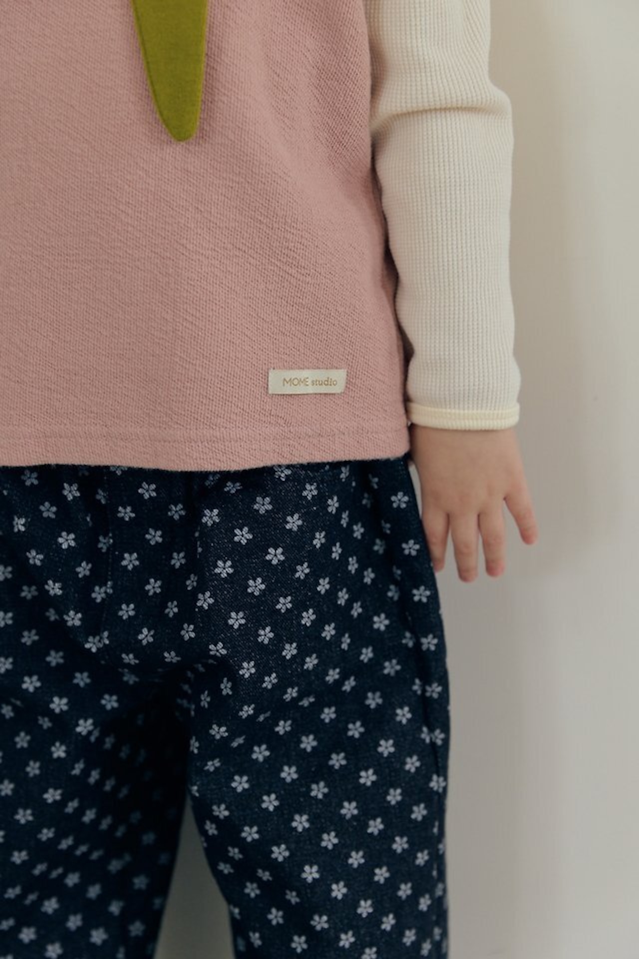【取寄】MOME ボタンリバーシブルチョッキ|秋服|韓国子供服| 26/AT