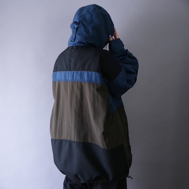 "Columbia" good coloring over silhouette anorak parka
