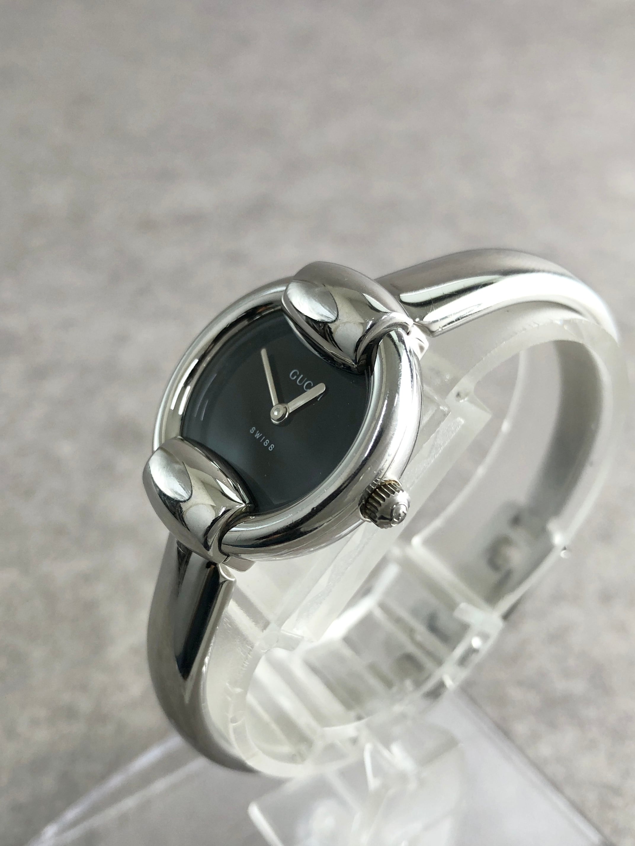 GUCCI グッチ 腕時計 シルバー ロゴ ステンレススチール 1400L