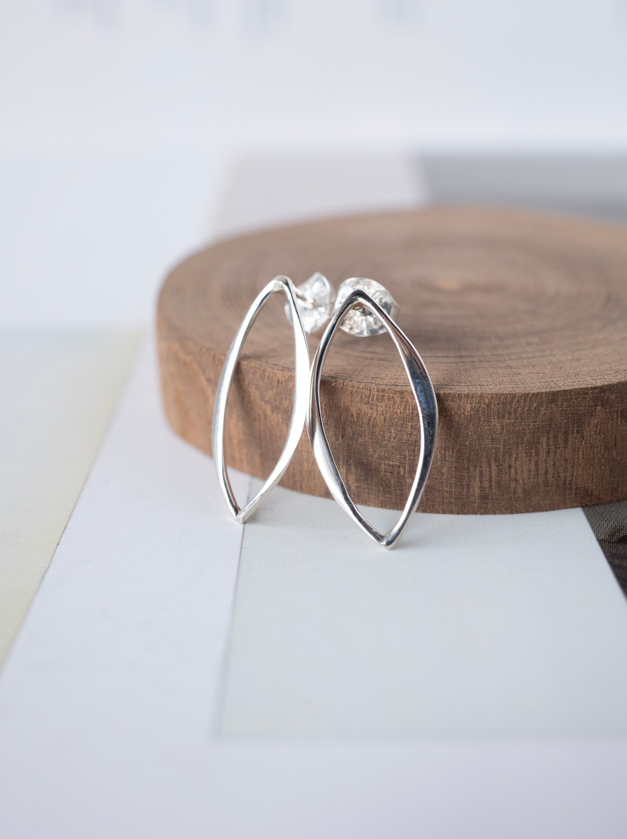 ♢ Marquise Stud Earrings / Silver - 013