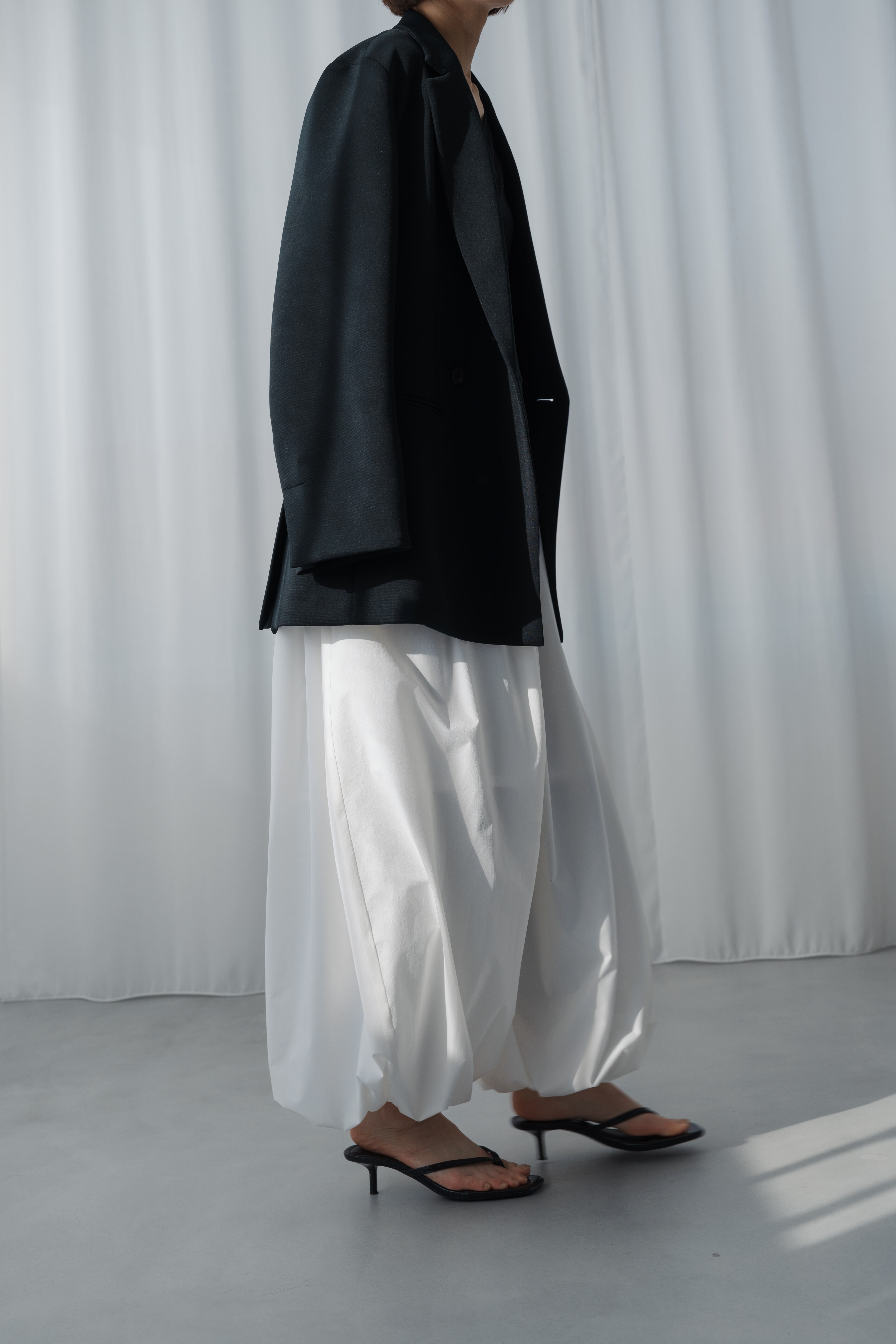 新品未使用roughlow sheer balloon pants sheer balloon pants(white)ご注文から一週間前後で発送 | roughlow