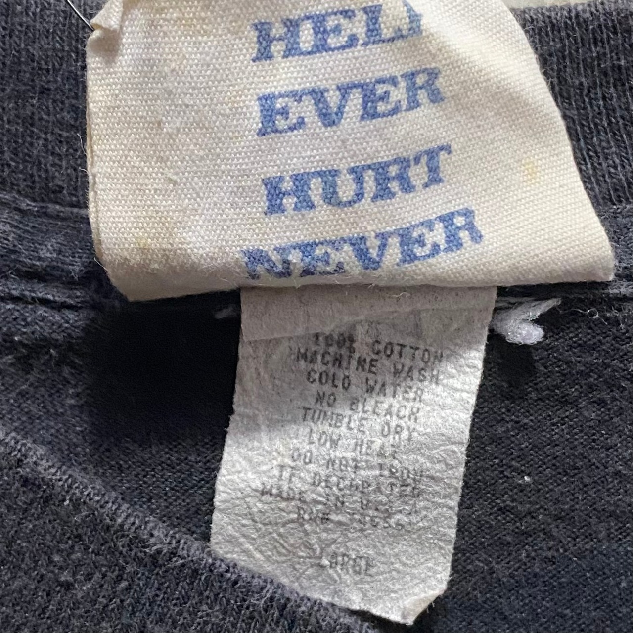 vintage 1990’s HOUSE OF BLUES print tee “devil fishing”