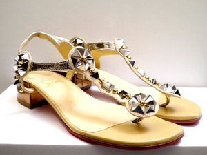 美品★ChristianLouboutin クリスチャンルブタン ロックスタッズデザイン コルクソール ストラップ トング サンダル 37★ 春夏の定番モデル