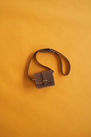 VICE VERSA SQUARE SHOULDER BELT BAG