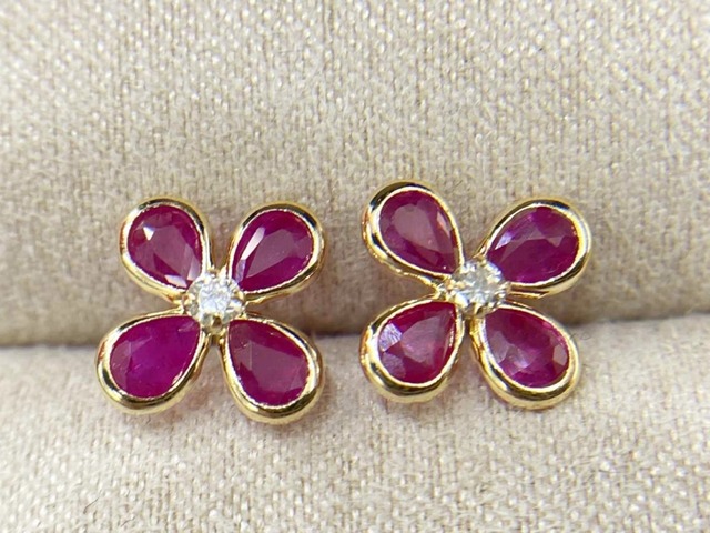 K18YG 1.3ct ルビーピアス