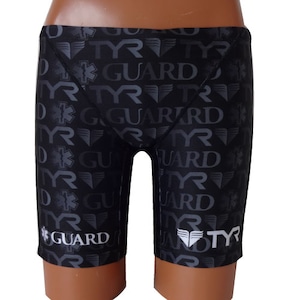 TYR×GUARD　メンズ水着　ジャマー ハーフパンツ　 ロゴ総柄 jgard-16s 競泳 ブランド トライアスロン レスキュー