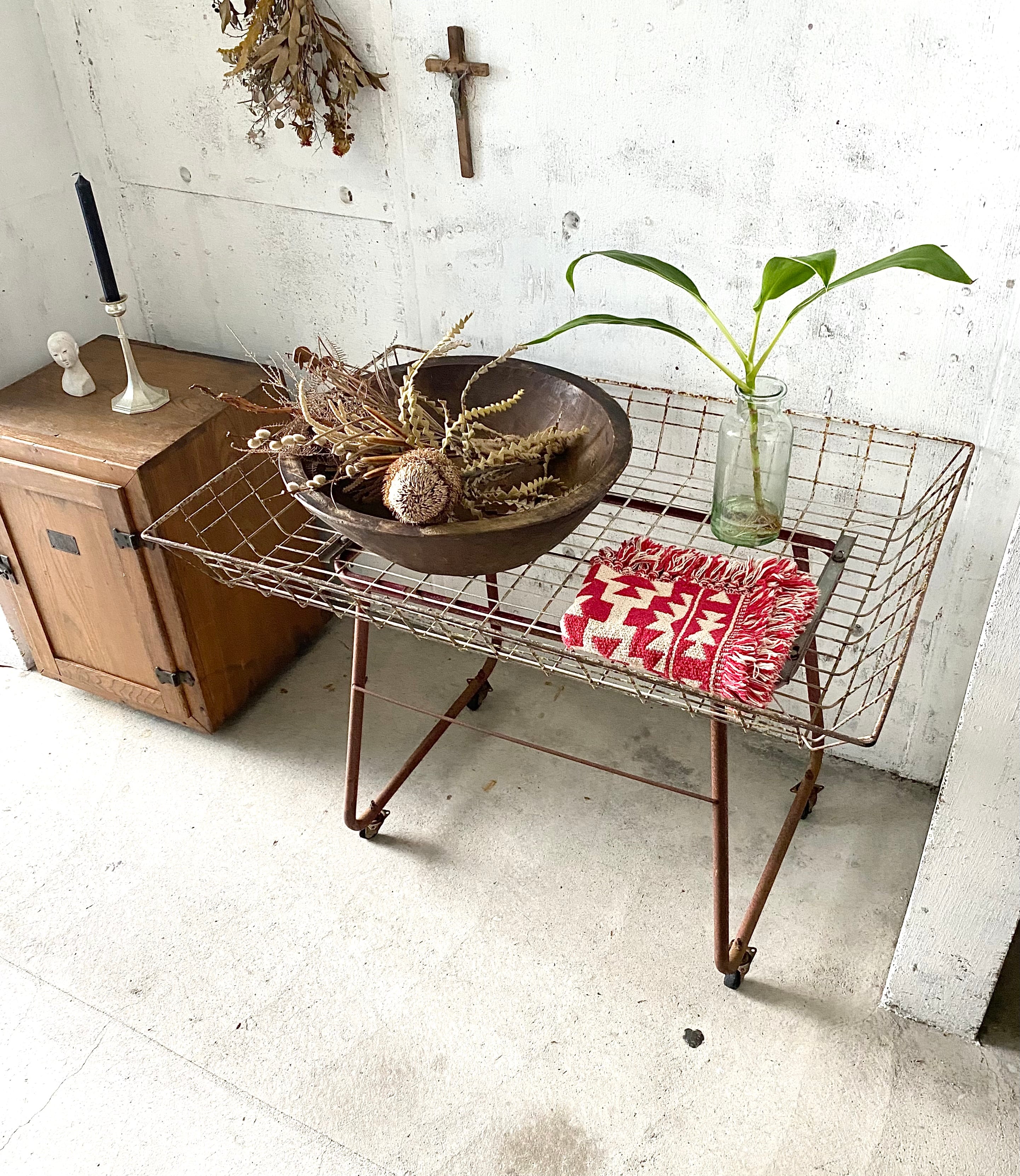 シャビーなワイヤーラック[古家具] | giraffes craft