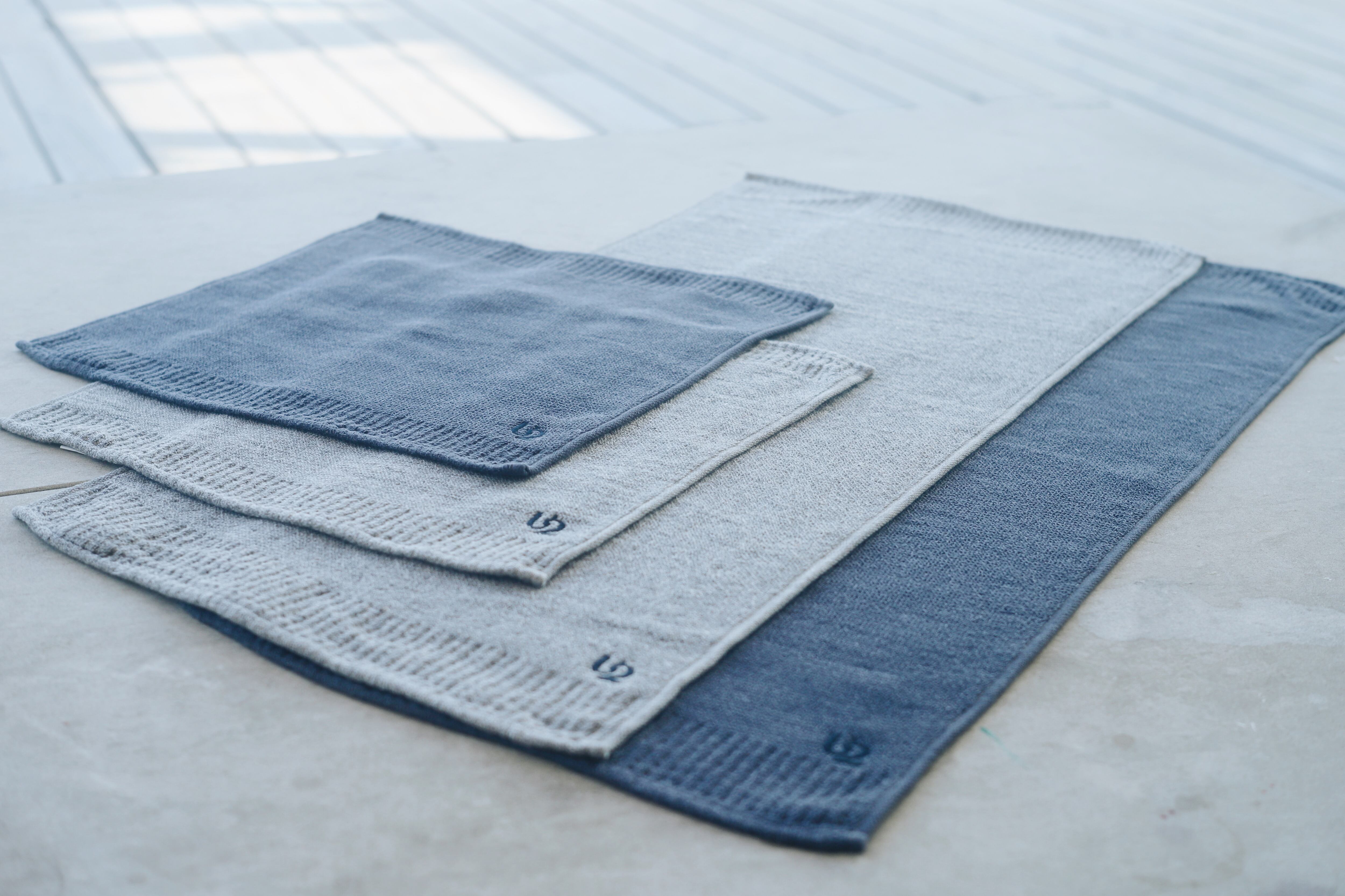 U2オリジナル LANA/GTタオル | ONOMICHI U2