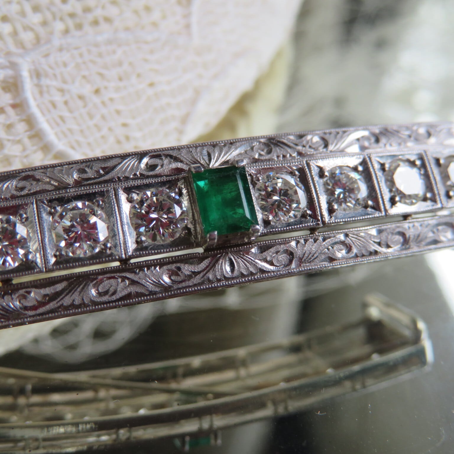 ヴィンテージ　和彫りP.ｍにプラチナとダイヤモンドにの華麗な帯留め