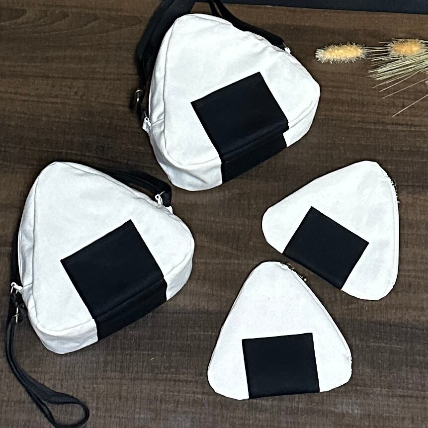 受注生産】11号帆布のおにぎりポーチ・すじこ | handmadeZAKKA A＊O＊I