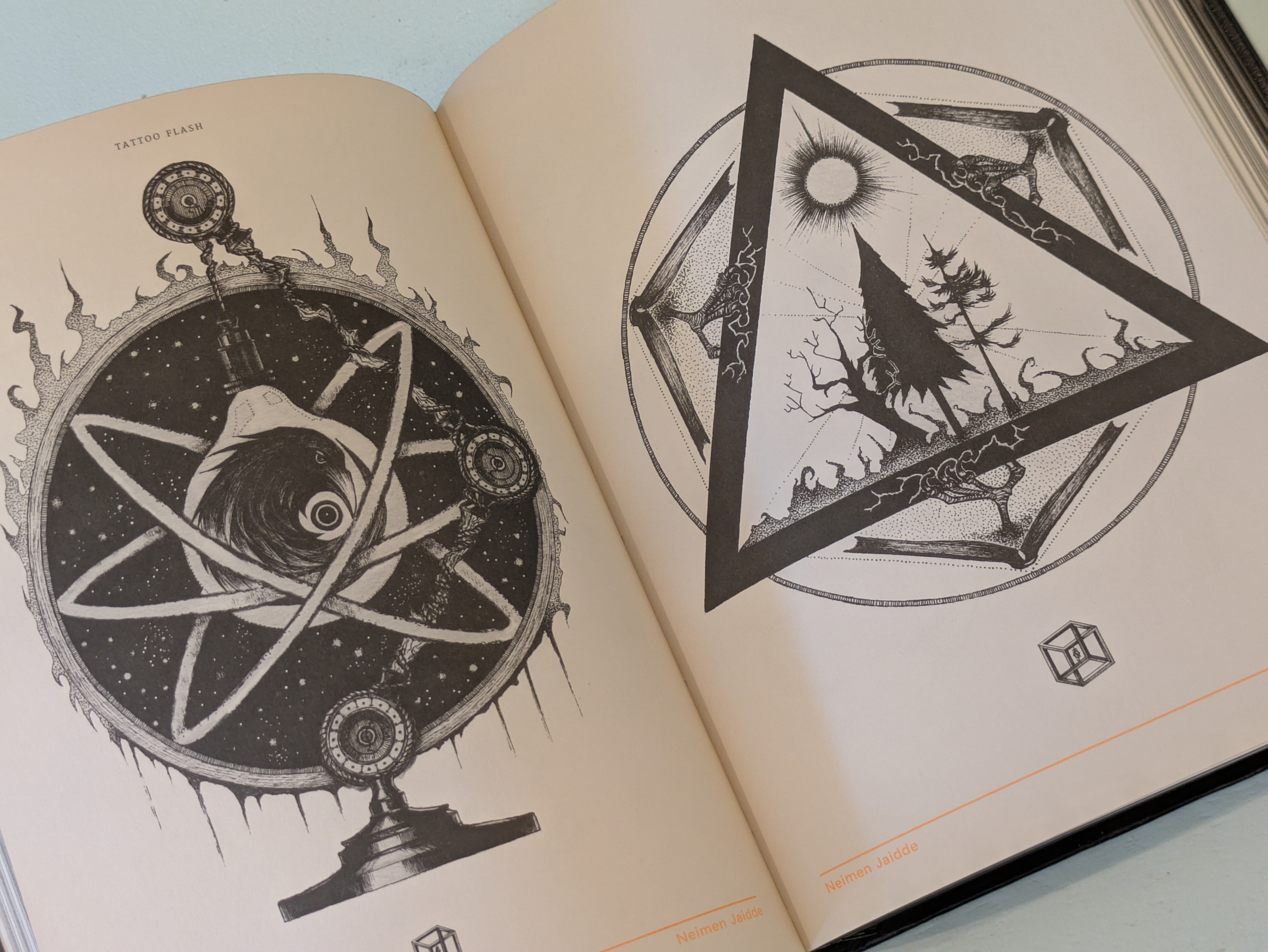 INK : The Art of Tattoo / Smoking Gent / Victionary タトゥー