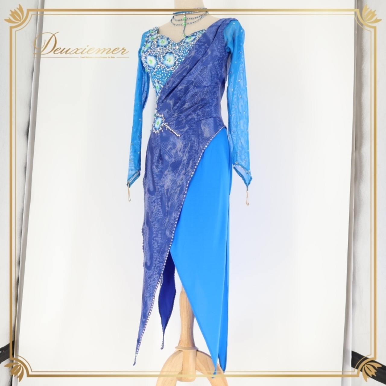 社交ダンス 衣装 白樺ドレス ラテン ドレス ワンピース 青 デモ 競技 ダンス パーティ 発表会 ブルー系 フロア映え スタイリッシュ かっこいい おしゃれ 高級感 デザイン ドレスアップ 舞台用 コスチューム パフォーマンス 競技用 ダンス衣装 レディース