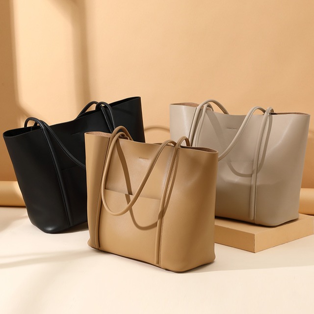 Daily Leather Tote