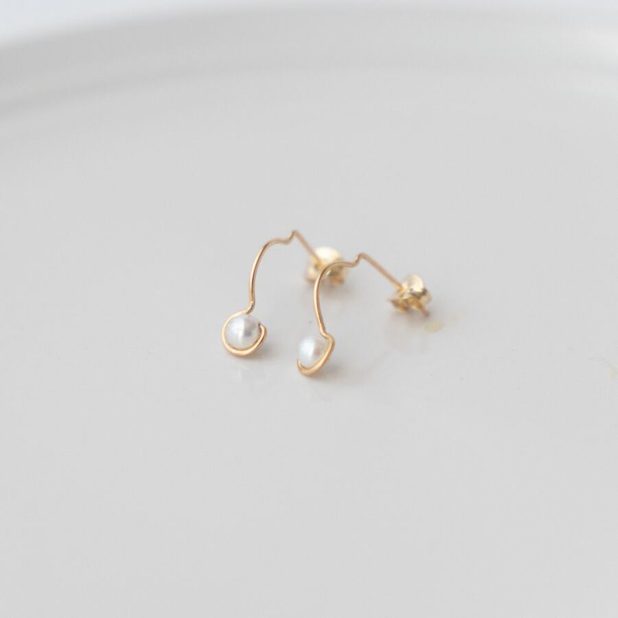 淡水パールのピアス