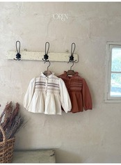 〖取寄〗韓国子供服 / 26winter / oren / メルシースモックブラウス / キッズ *S~XL*