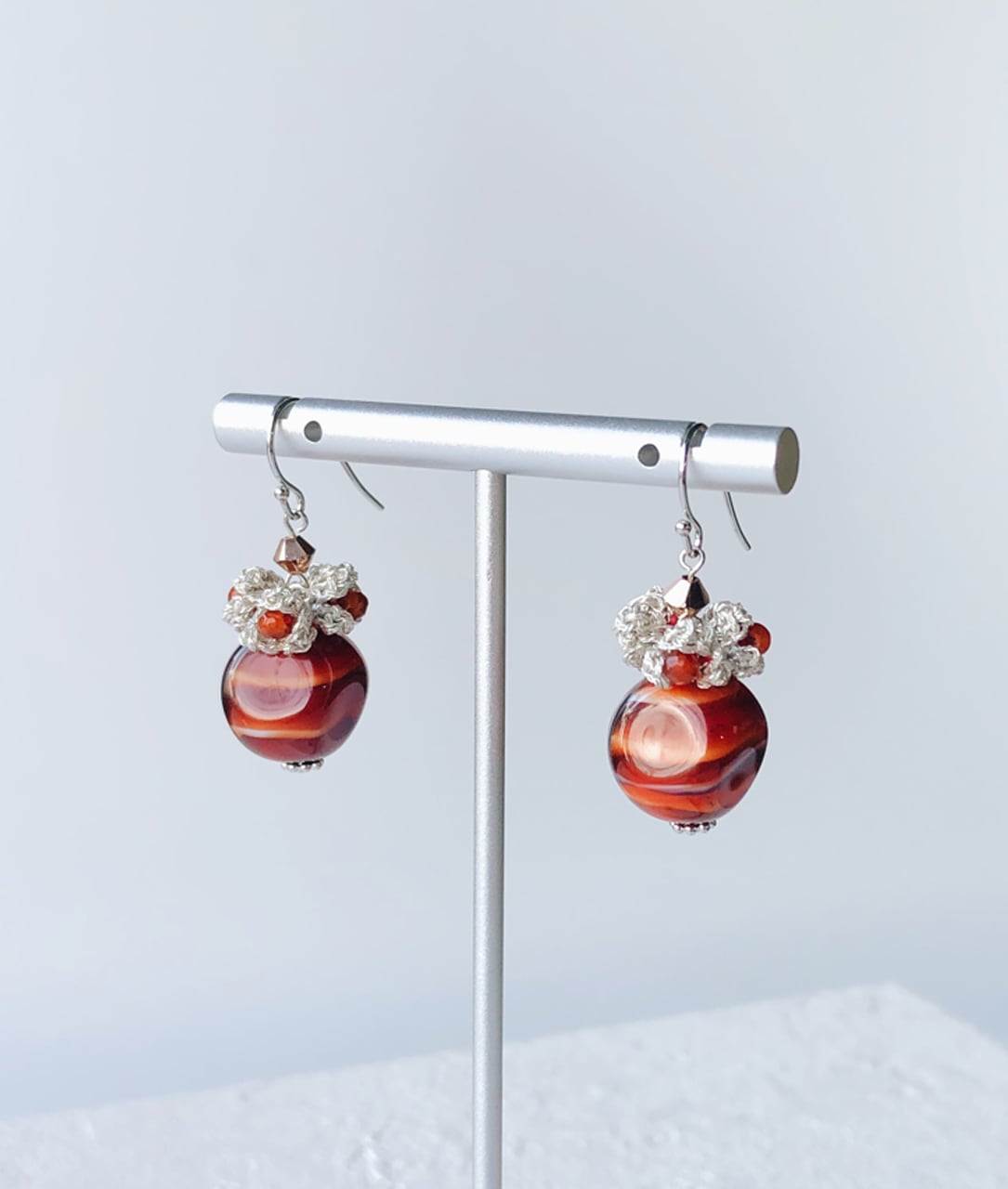 テラコッタ色チェコビーズのイヤリング・ピアス