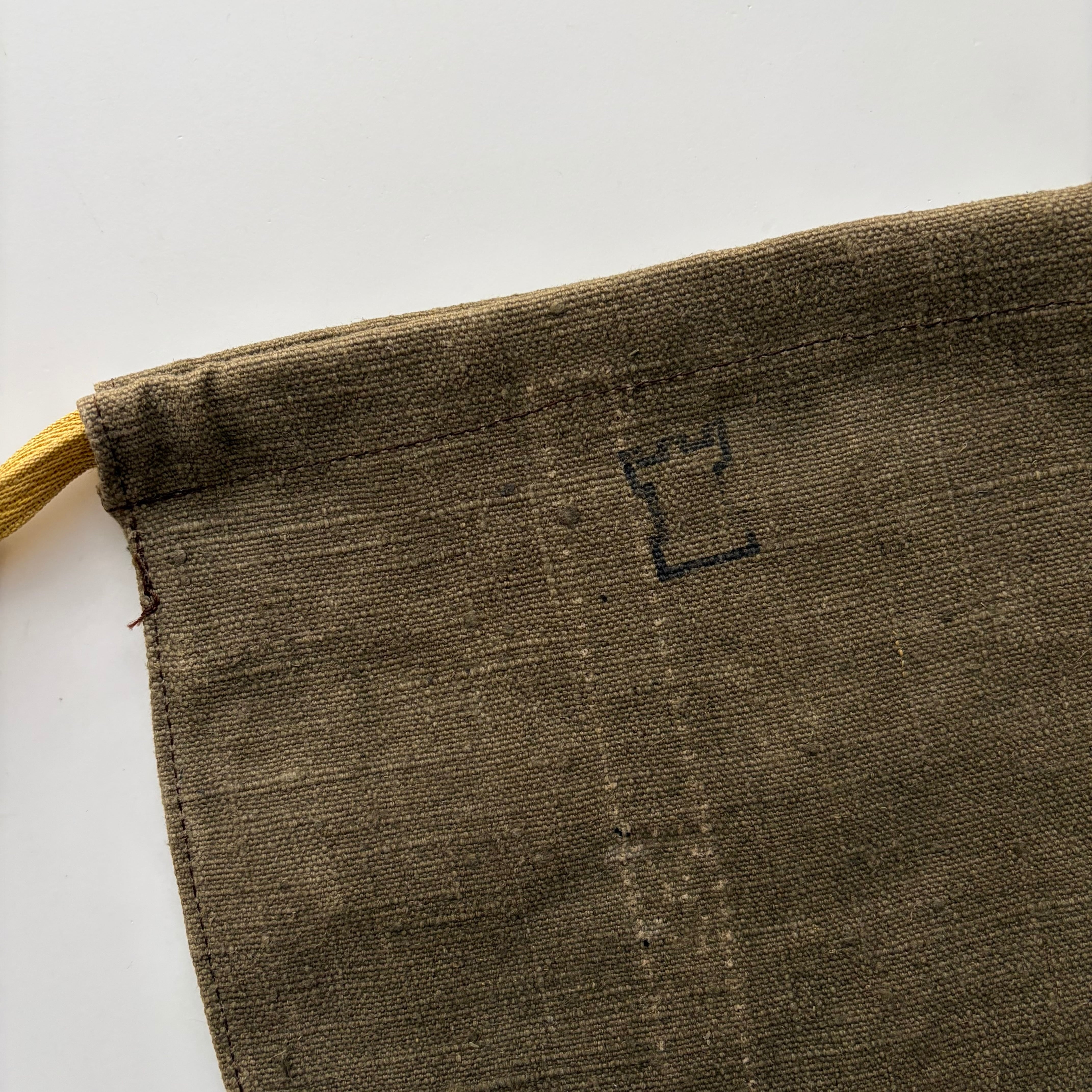 再度値下げ　迫力ある布袋 51cm 19kg ビンテージ　レトロ パワースポット Finnish Military Canvas Pouch | troldhaugen antiques ｜ 北欧