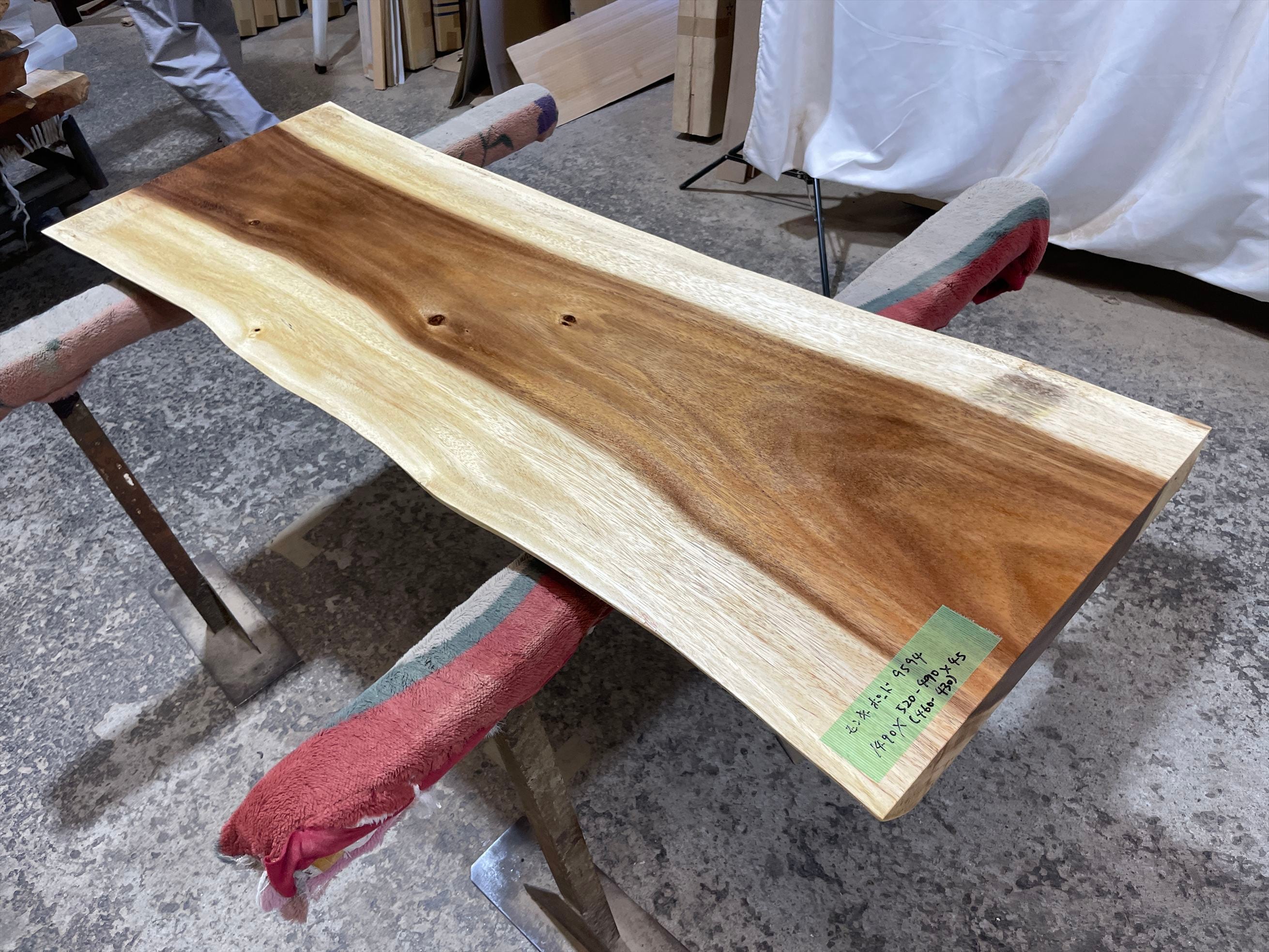 モンキーポッド9594 一枚板無垢 乾燥材 1490x520-490x45mm カウンター センターテーブル ダイニングテーブル