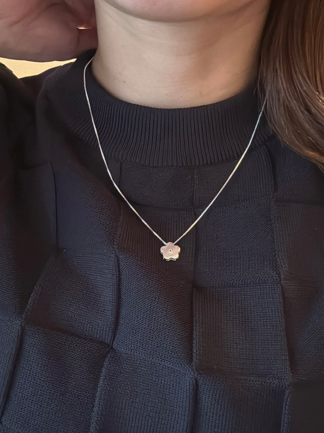 シルバーブロッサムネックレス