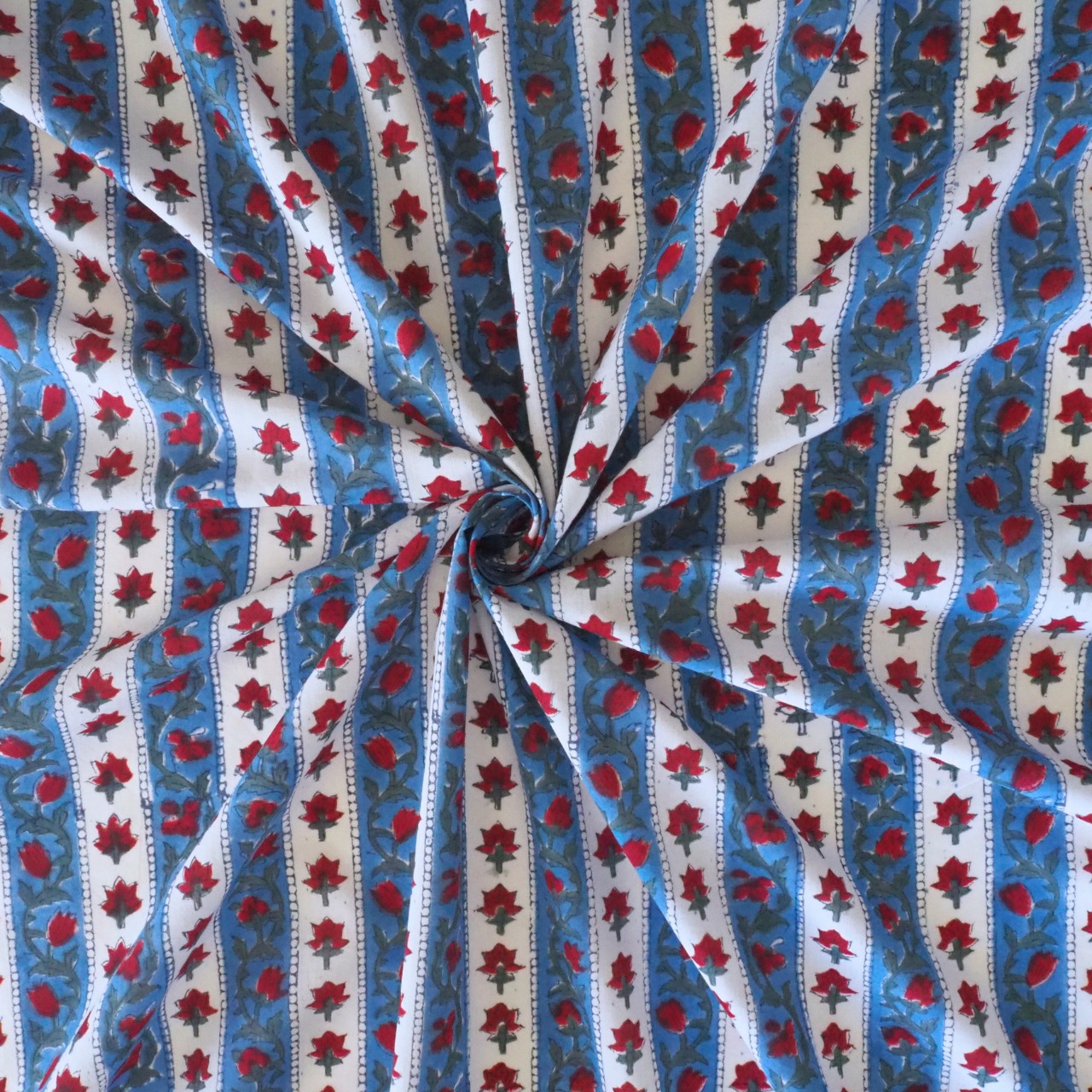 ブロックプリント生地【50cm単位】インド綿  ストライプ柄 ブルー×赤×白 #47098-BL2