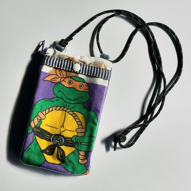 ビンテージリメイクスマホポーチTurtles