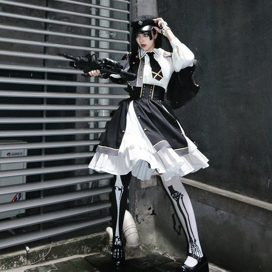 さ*や様 軍服ロリータ　ミリタリー ゴスロリ　コスプレ 帽子つき XL ミリタリーロリータ フルコーデ マント×シャツ×帽子×スカート｜WithU