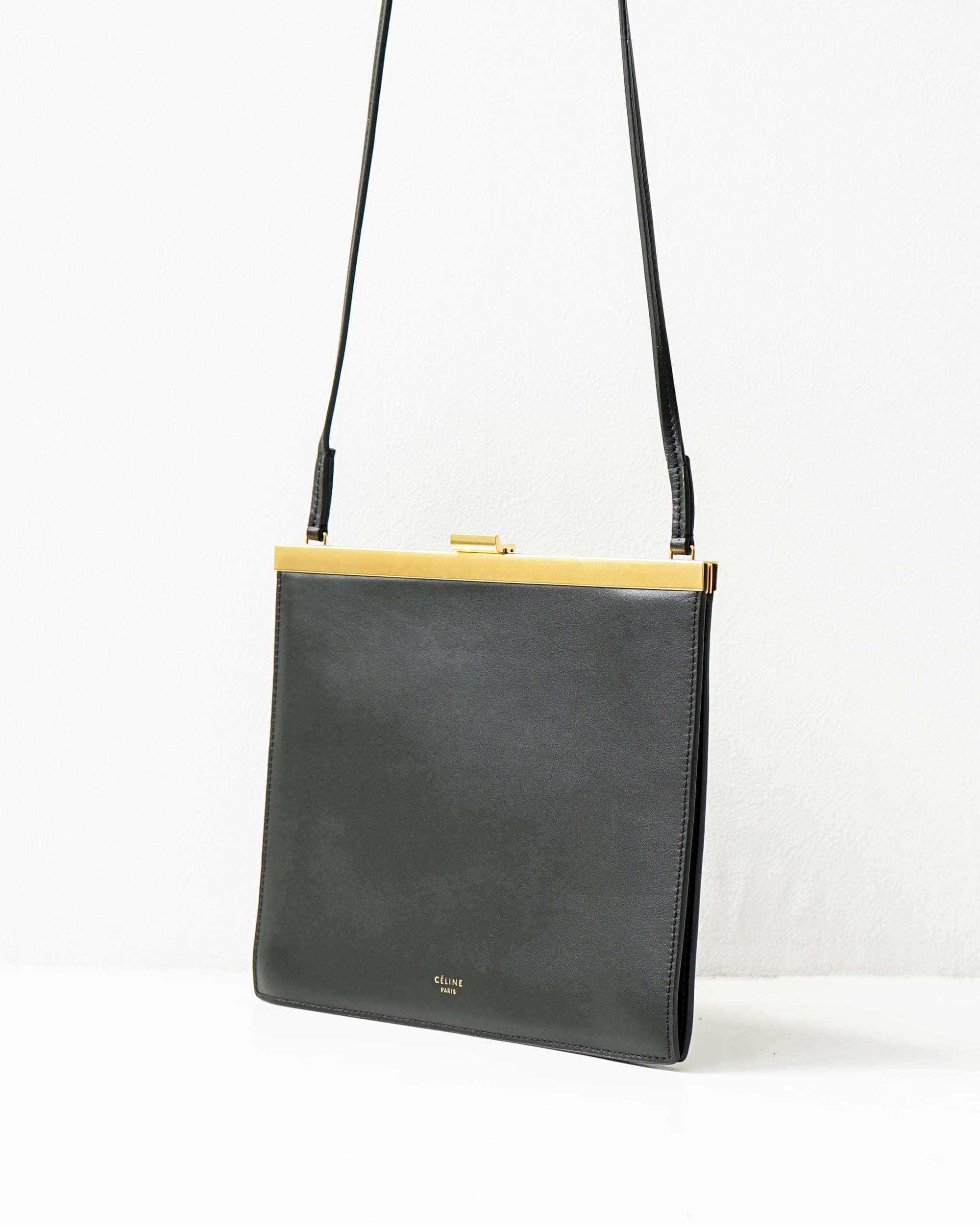 バッグ celine by Phoebe Philo Shoulder bag Pillow bag leather handbag Celine Black in Leather - 40152922