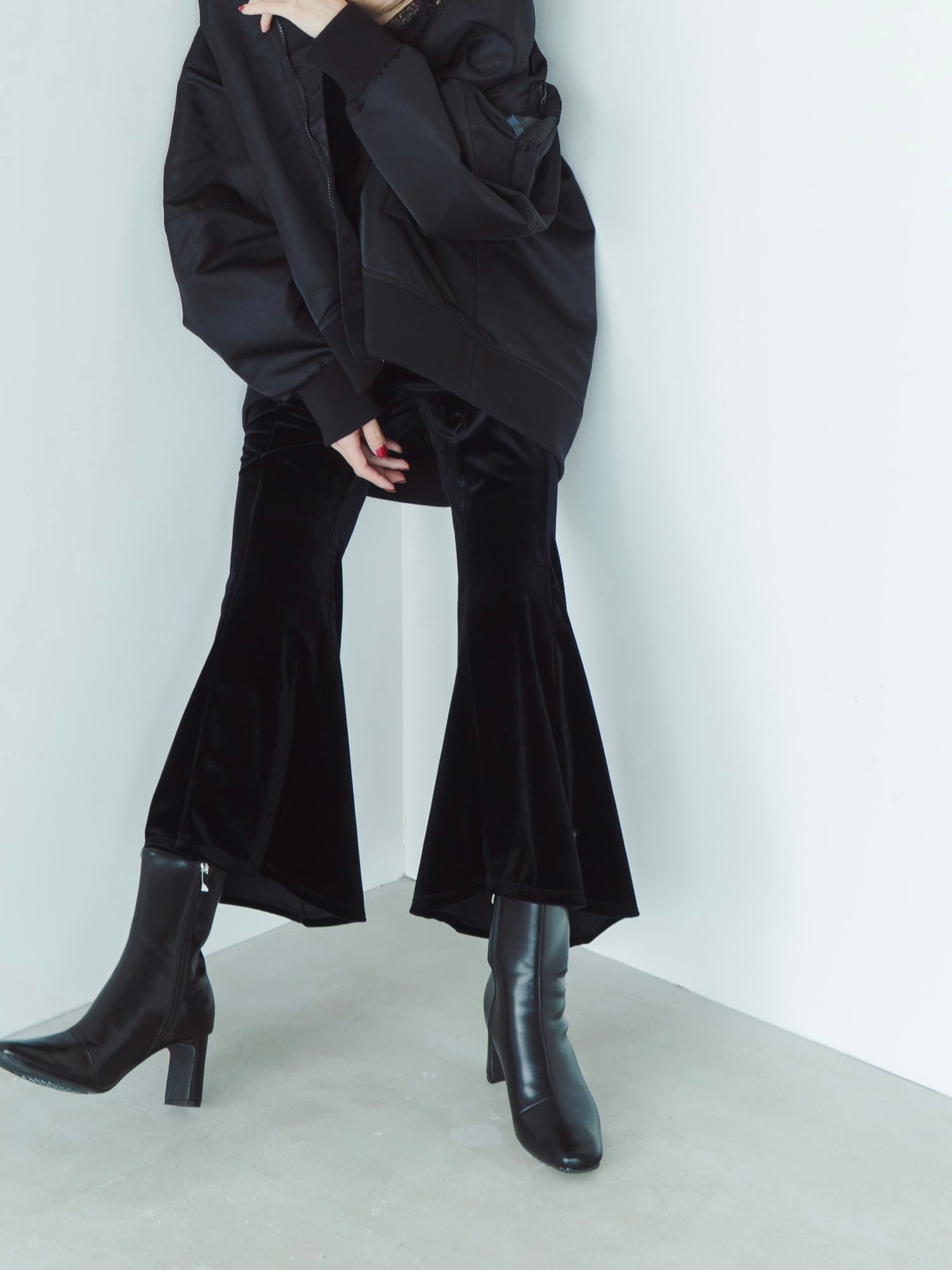 【予約】Flare Velour Pants