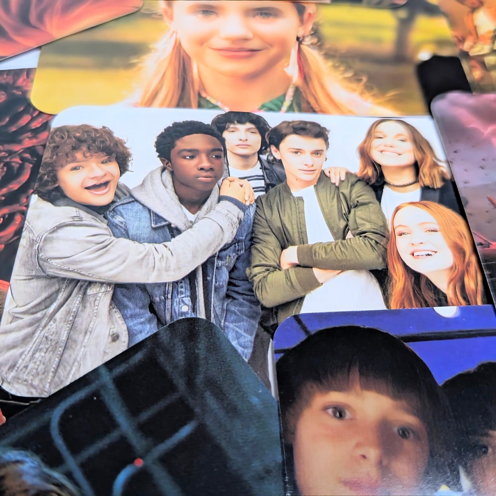 【 Stranger Things ( ストレンジャー・シングス ) 】LOMOカードセット(LOMO CARD:60PCS / STICKER:32PCS) 〚アメリカン雑貨 アメトイ〛