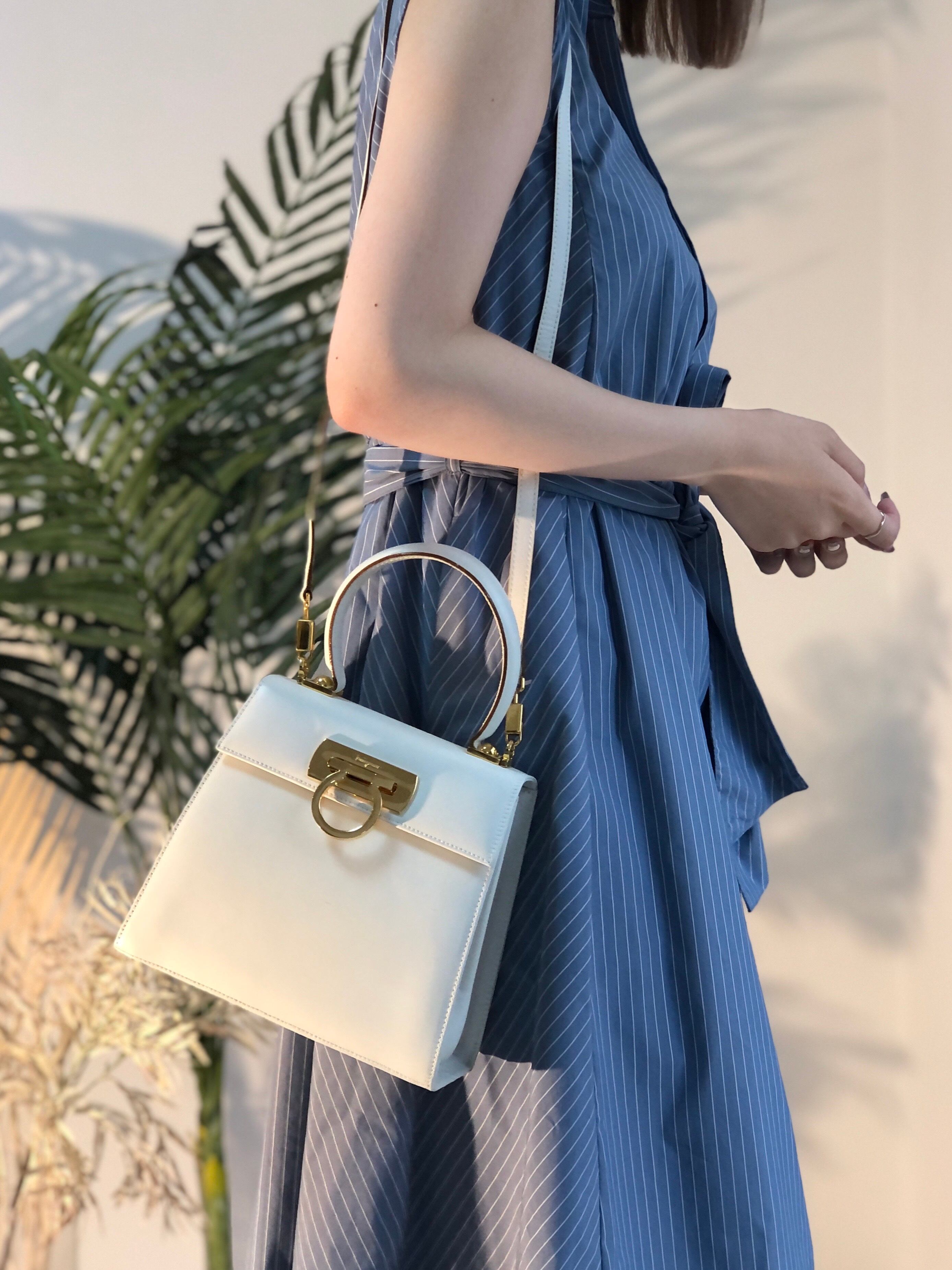 日本直送 名牌中古包 】Salvatore Ferragamo フェラガモ ガンチーニ 