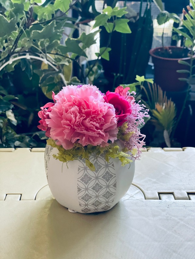 春爛漫⌘大輪カーネーションとピンクのバラのアレンジ
